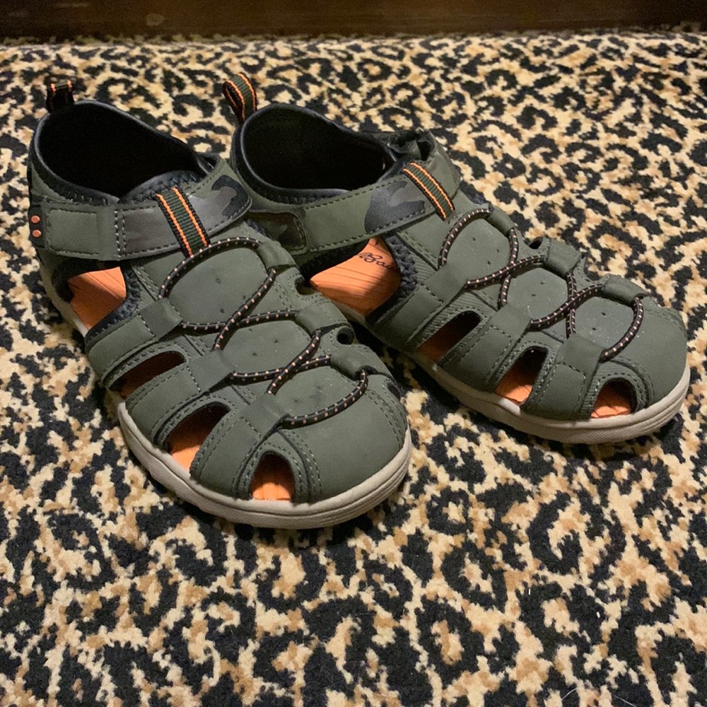 Eddie Bauer Boys Close-toe Sandals. Toddler Size 11M